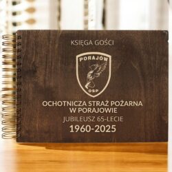 Księga gości OSP pamiątkowa z drewnianą okładką